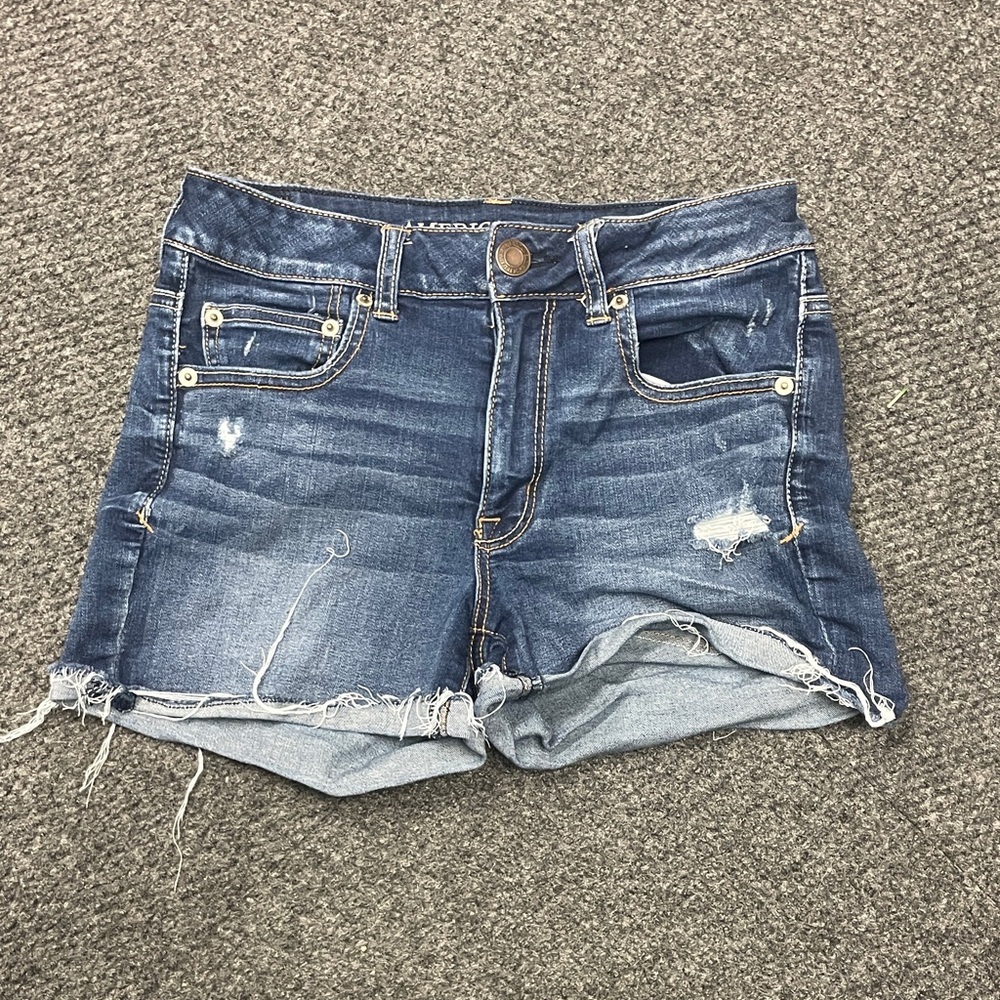 American Eagle Super stretch womens shorty shorts size 6 cuffed